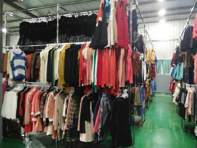 服裝批發拿貨攻略 新手必看，不看后悔的實用技巧