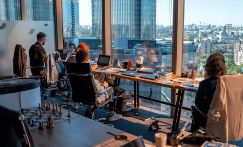 國際化學(xué)校的‘內(nèi)卷’迷思 快樂教育是否只是烏托邦？